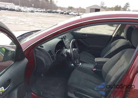 2010 Nissan Altima 2.5 S z USA, uszkodzony, nr VIN 1N4AL2AP4AN406456